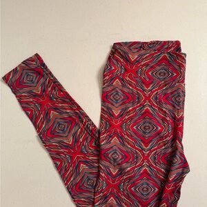LuLaRoe NWT Red and Blue Geometric Leggings | Tall & Curvy